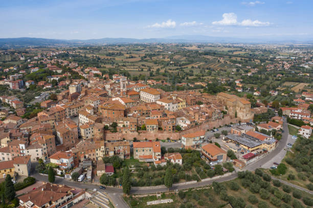 Veduta aerea di Foiano della Chiana e della Val di Chiana